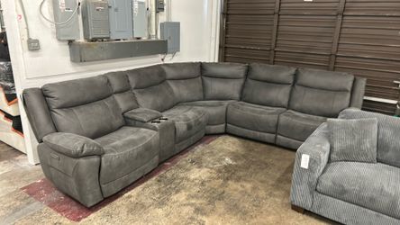Sectional Sofa - Delivery/Financing Available