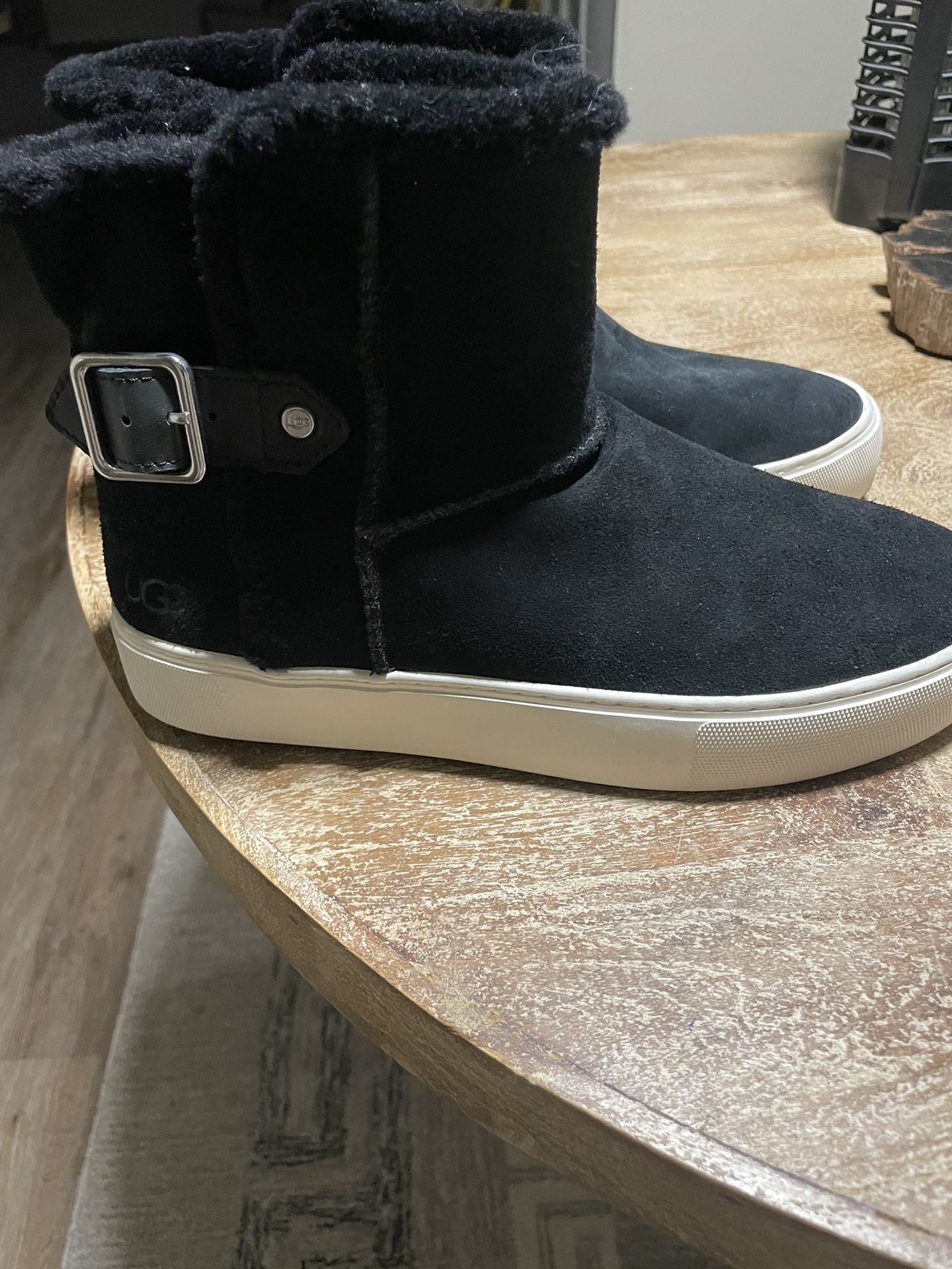 Ugg Boots-Aika Style Size 39