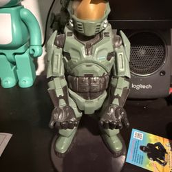 Halo Cable Guy Controller/Phone Holder 