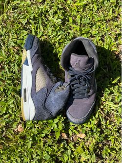 Navy blue Jordan 5’s Shoes