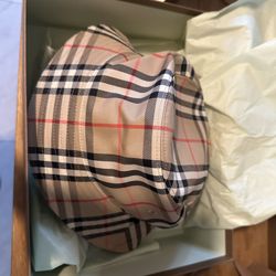 Burberry Bucket Hat-BRAND NEW W/ TAGS