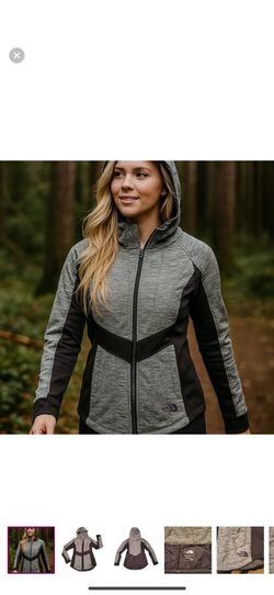 WOMENS XL NORTH FACE WITH HOOD