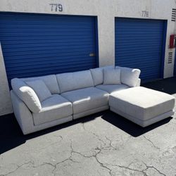 Dayna 4-Piece Fabric Modular Sectional