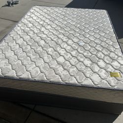 Display Model Queen Mattress ONLY
