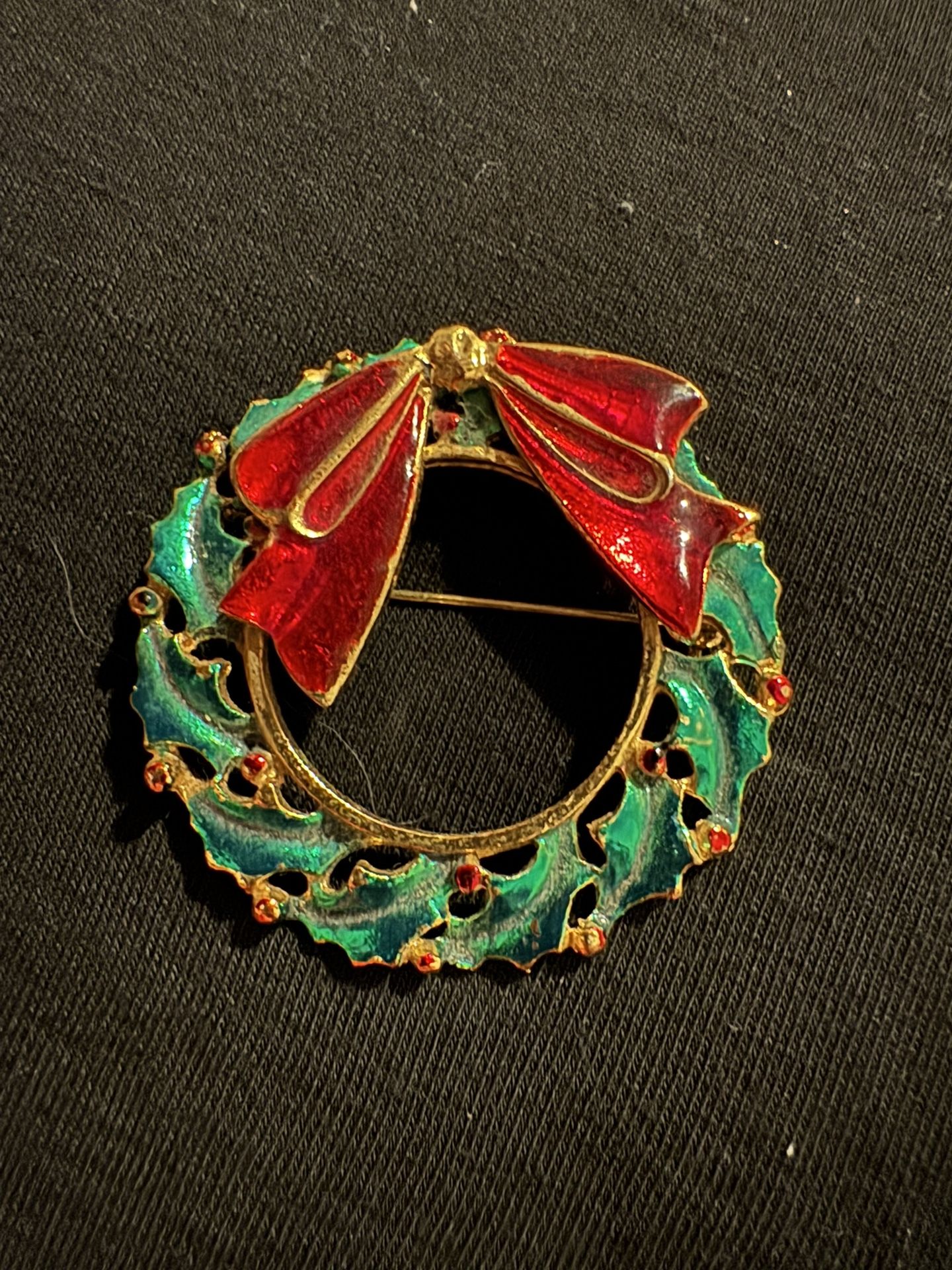 Christmas Wreath Brooch