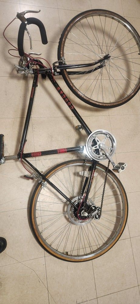 Magna Cougar Vintage Bike