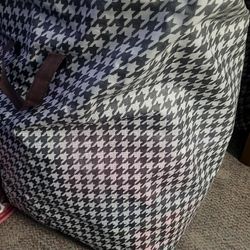 Bag of gently used women  clothes