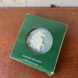 Vintage! Christmas 1987 Hallmark Norman Rockwell Cameo Ornament “The Christmas  Dance” Eighth In A Series