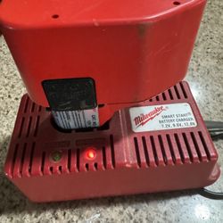 Milwaukee Battery Charger + Battery 