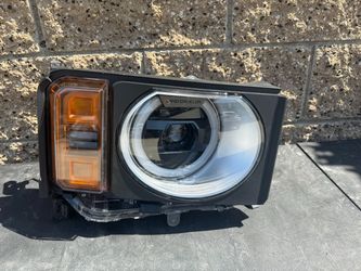 TOYOTA LAND CRUISER RIGHT HEADLIGHT 2025