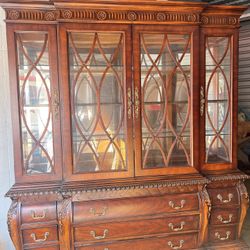 Havertys Dining Set. 