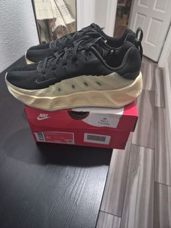 Nike  sneakers ava rover 4.5