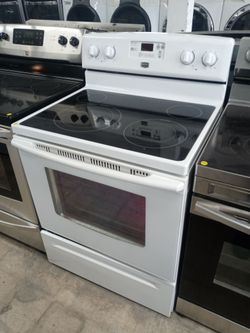 Maytag white glass-top stove - Free delivery