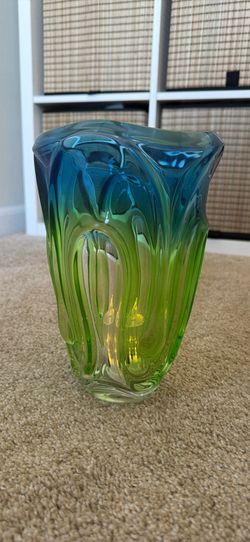 Glass vase