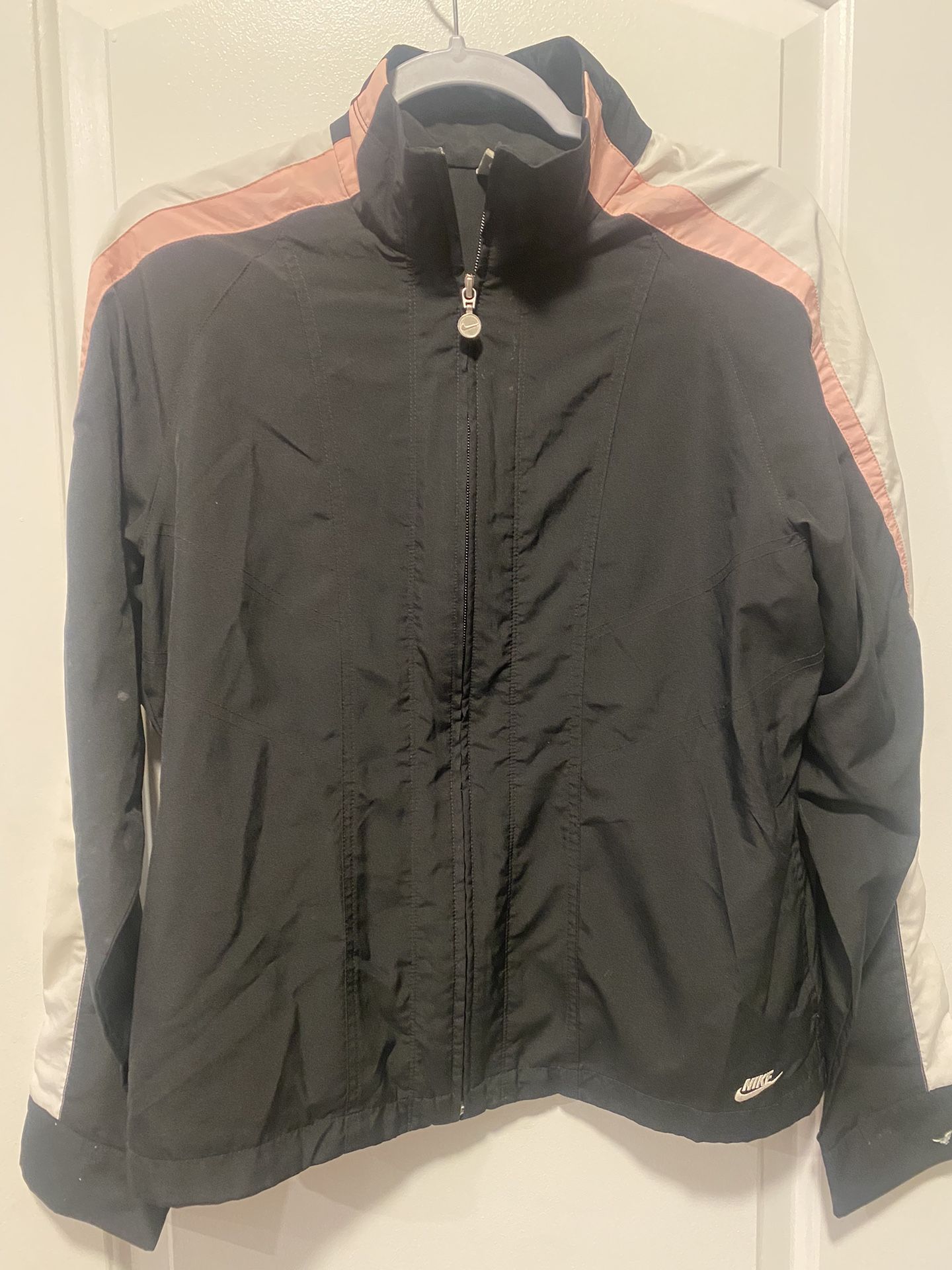 NIKE SIZE L WARM UP JACKET