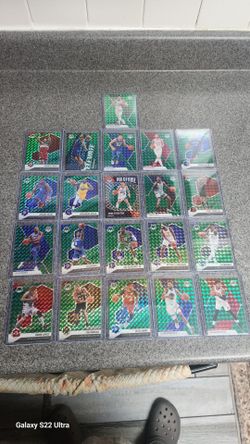 21 Green Mosaic Card Lot