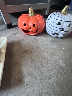 Halloween decor