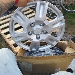 16's hubcap 