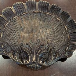 Vintage Classical Renaissance Shell Dish Wall Hanging Decor