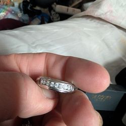Men's wedding ring
