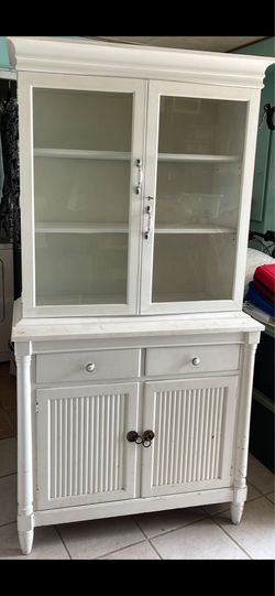 Glass shelf