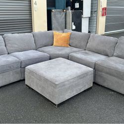 Sectional Couch 