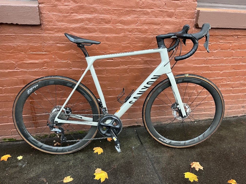 Canyon All Carbon Road Bike Like New 