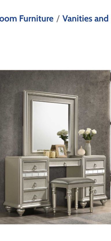 Silver Metallic 3pc Vanity** But has Tri-fold Mirror (see Pic)