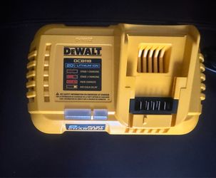 20V MAX / 60V MAX FLEXVOLT Lithium-Ion Fan Cooled Fast Battery Charger