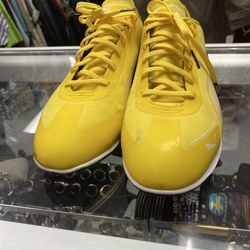 Puma “Speed Cat” Ferrari Sneakers