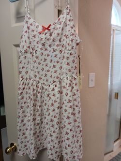 New xL Junior dress