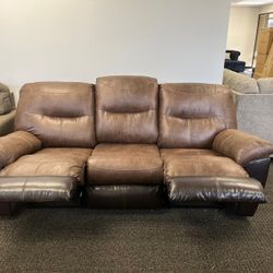 Follett Reclining Living Room Set
by Ashley