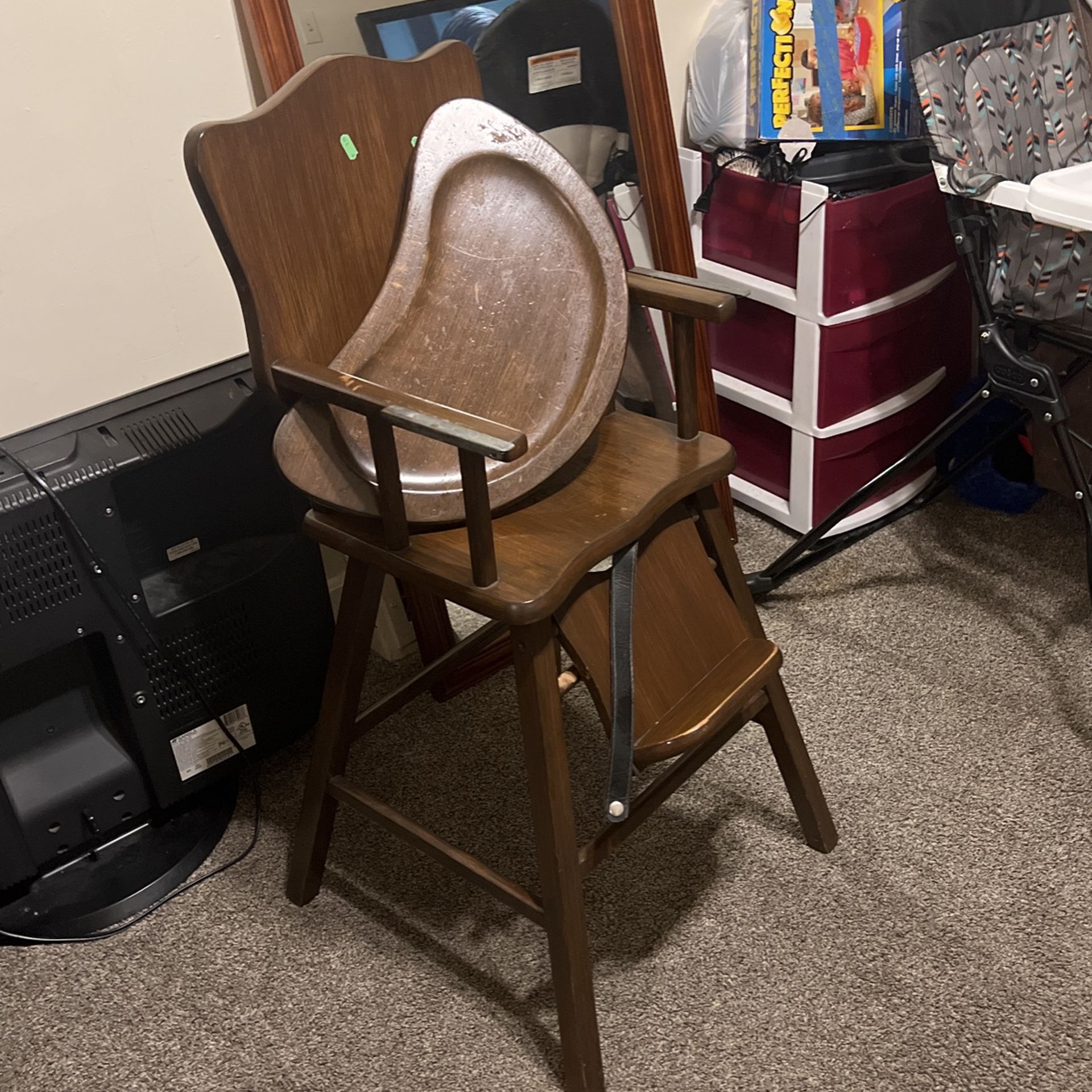 Free wooden high chair
