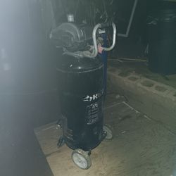 HUSKY LARGE STAND UP COMPRESSOR