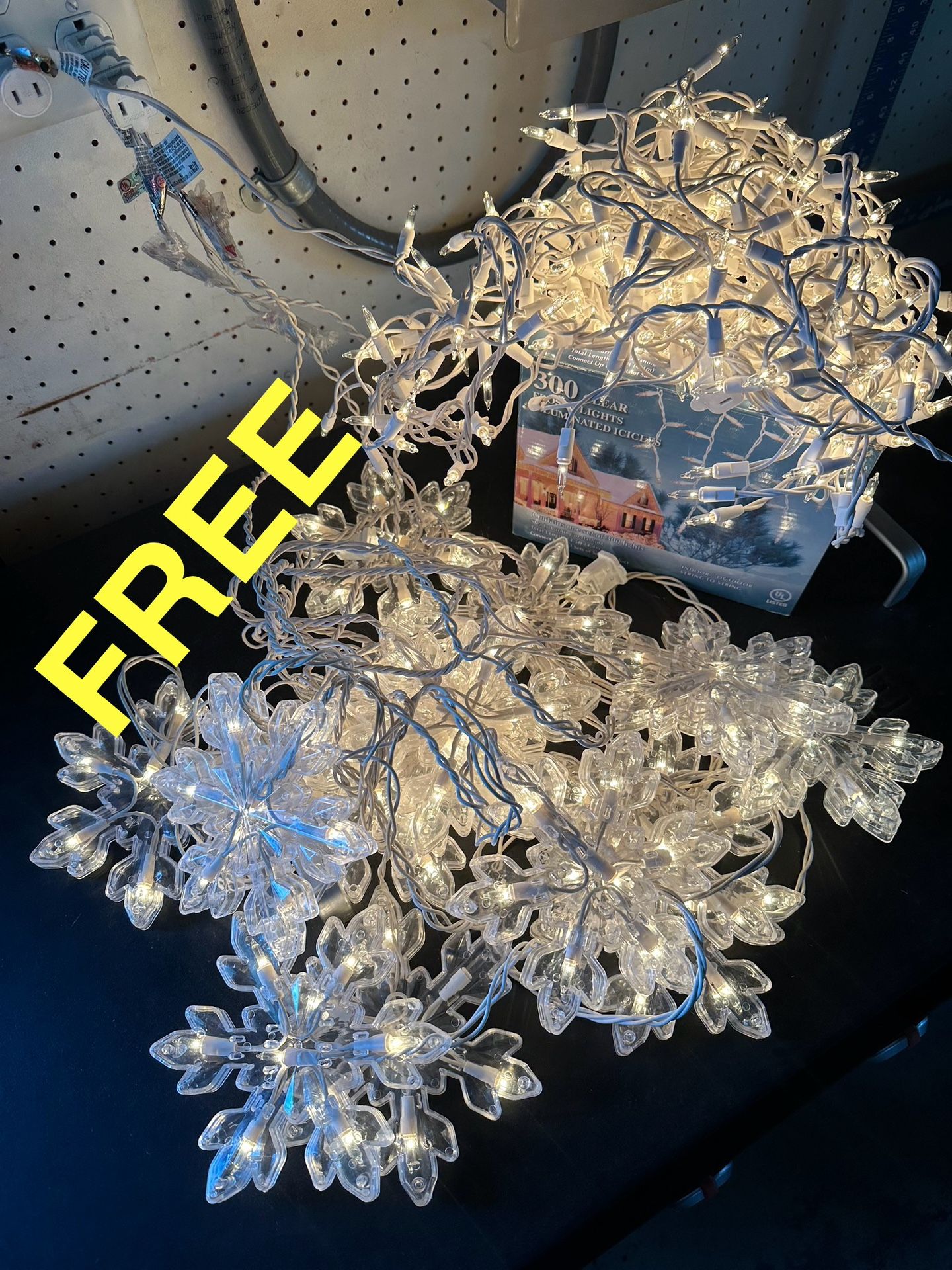 FREE Christmas Icicle Lights