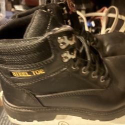 New  Steel Toe Boots 7W