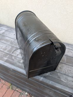 Vintage US Mailbox