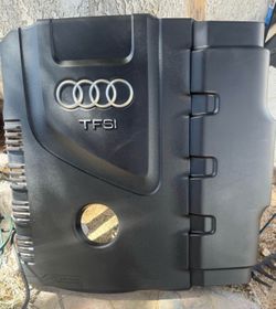 engine cover for a 2009-2015  Audi A4