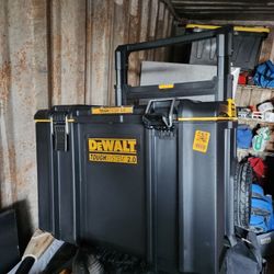 DeWalt ToughSystem 2.0 19.6 in. Rolling Tool Box Black/Yellow
