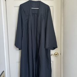 Bachelor’s Graduation Gown