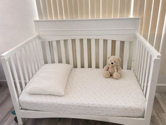 White Baby Crib
