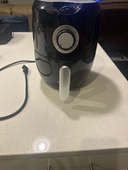 Black Air Fryer with Timer Dial