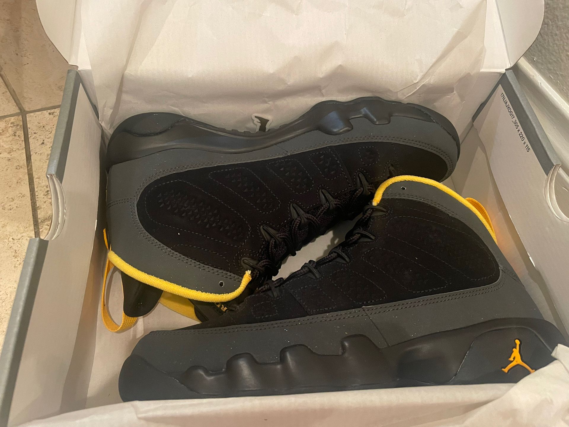 Jordan 9 Retro University gold