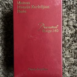  Maison Francis Kurkdjian Baccarat Rouge 540 Extrait de Parfum