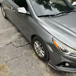 Hyundai Sonata SE