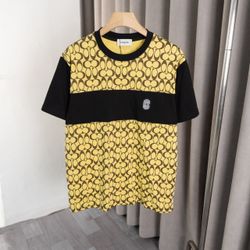 GUCCI Fashionable T-shirt