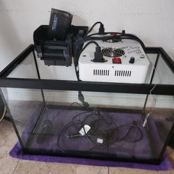 20 Gallon Fishtank Great Condition W/ Led  Hanging Light, Filter, Heater,  And Wave Maker