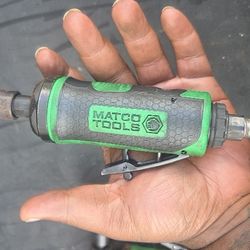 Air Tool With Cutting Discs