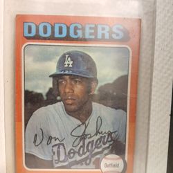 TOPPS BASEBALL CARDS