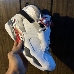 Jordan 8s Bugs Bunny’s
